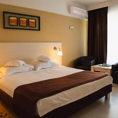 Hotel Ambasador Mamaja