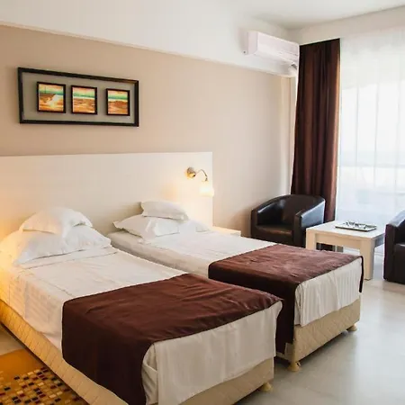 Ambasador Hotel Mamaja