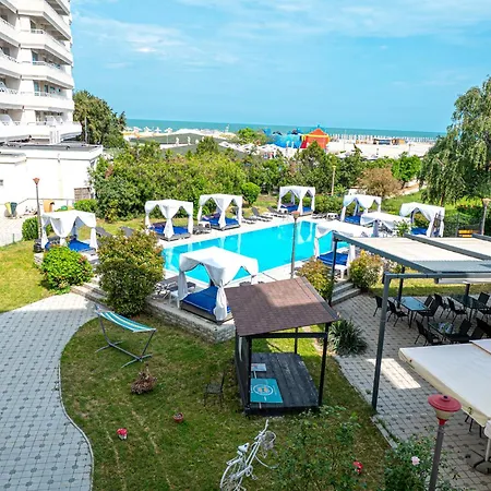Ambasador Hotel